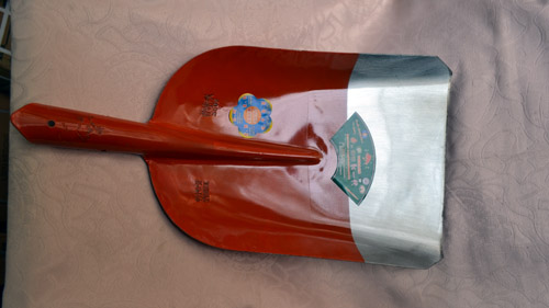 奔牌刚锹002 日常生活中的耐用之选